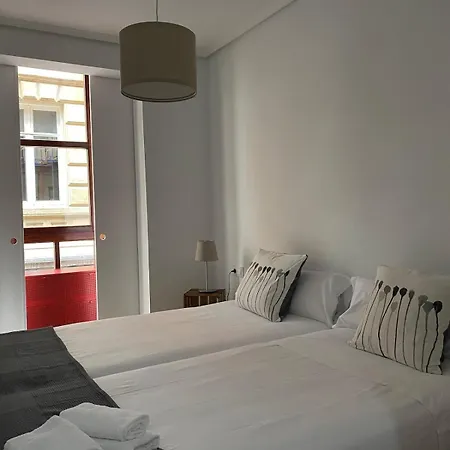 Ekhilore Ii Old Town Бильбао