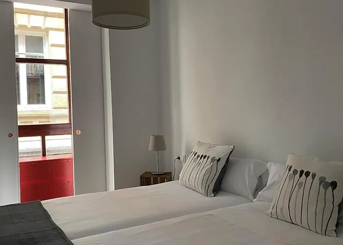 Ekhilore Ii Old Town Бильбао